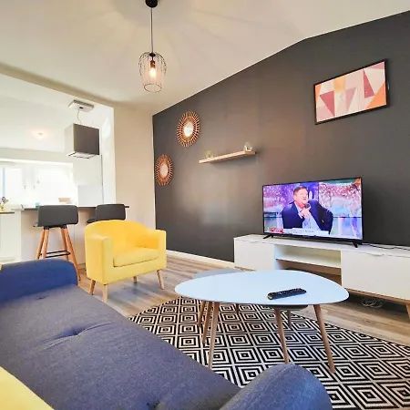 Joli T2 Scandi Apartment *